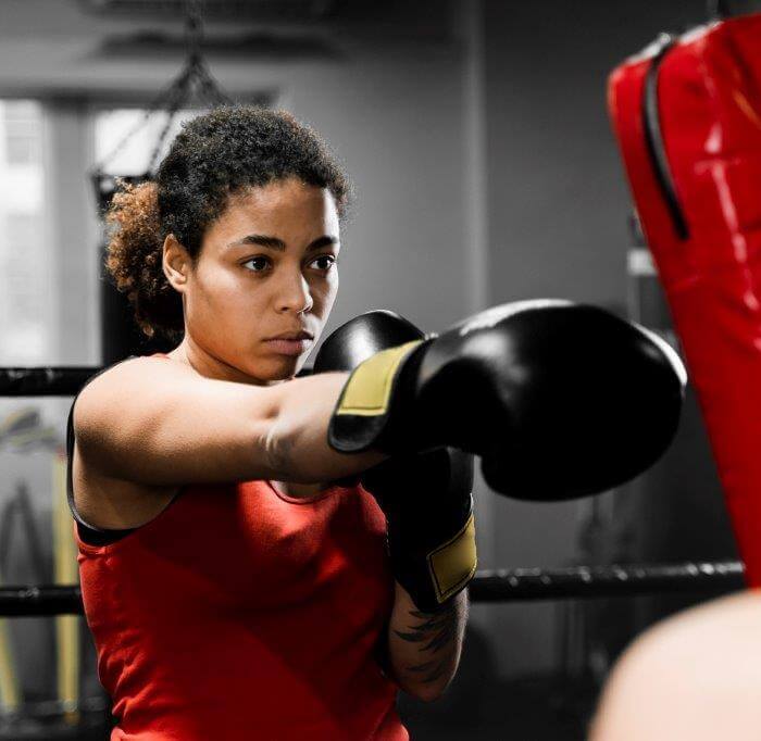 meisje boksen trainen samen