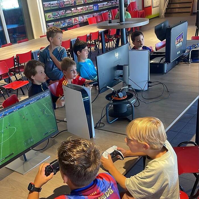 FiFa4